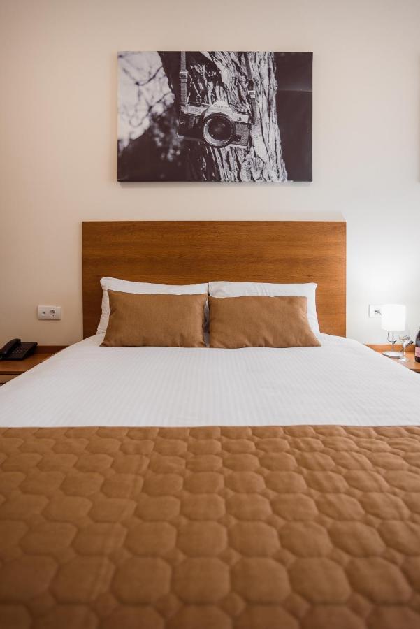 Sajam Garni Hotel レスコヴァツ エクステリア 写真